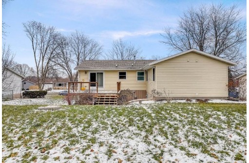 112 Seminole Way, DeForest, WI 53532