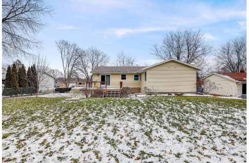 112 Seminole Way, DeForest, WI 53532