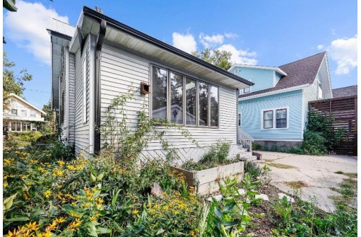 2409 Willard Avenue, Madison, WI 53704