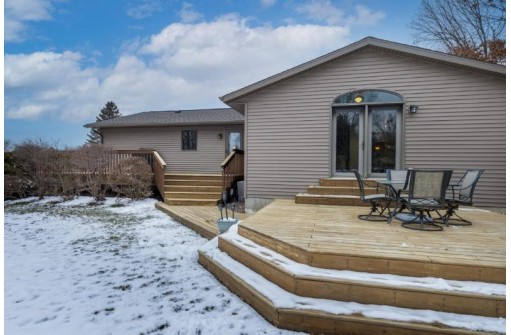 3771 Sunny Wood Drive, DeForest, WI 53532