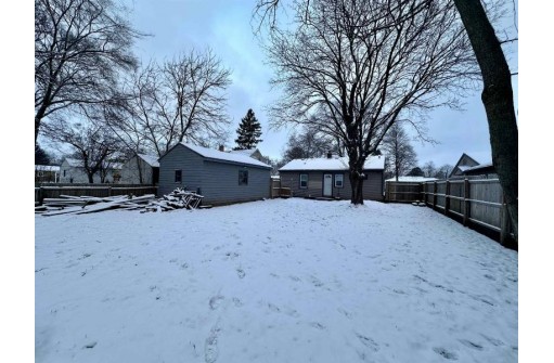 1728 Vernon Avenue, Beloit, WI 53511-1635