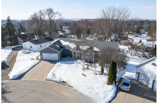 416 Stoneridge Terrace, DeForest, WI 53532