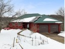 4250 Green Leaf Drive, Dodgeville, WI 53533