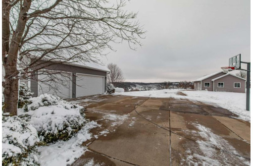 W5380 Sandrock Road, New Glarus, WI 53574