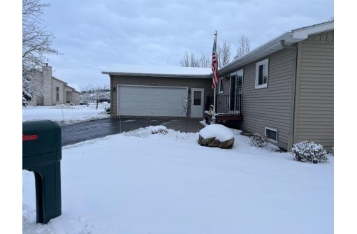 6001 Saddle Ridge, Portage, WI 53901-0000