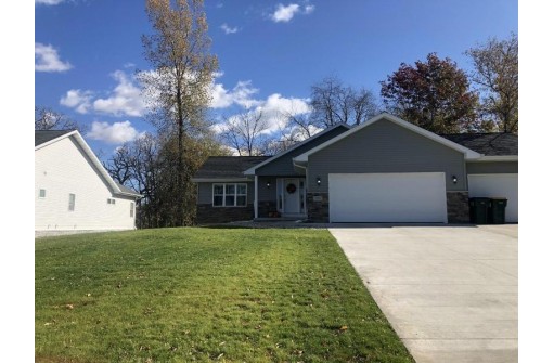 526 Simonson Street, Deerfield, WI 53531