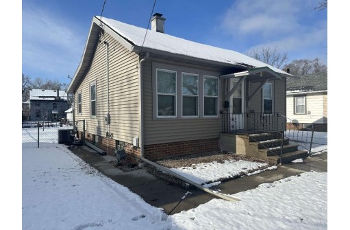 1722 Dewey Avenue, Beloit, WI 53511