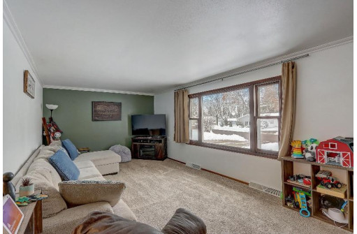 410 Amey Drive, Baraboo, WI 53913