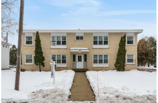 2101 Lake Point Drive, Madison, WI 53713