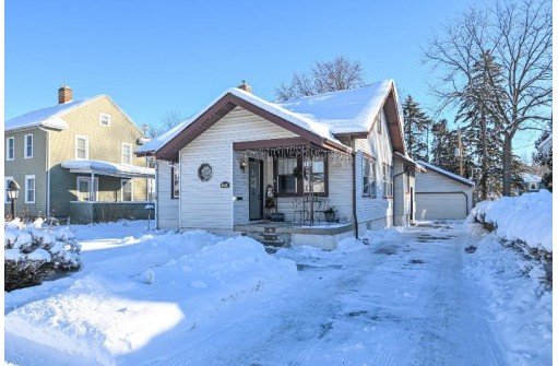 25 S Ringold Street, Janesville, WI 53545