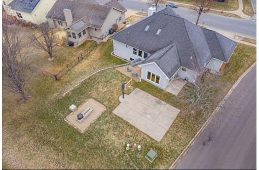 426 Wyalusing Drive, Madison, WI 53718