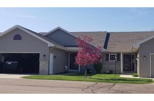 216 Elliott Lane, Oregon, WI 53575