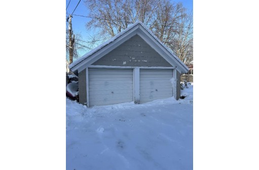 208 W Mackie Street, Beaver Dam, WI 53916