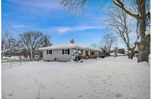 209 Hill Street, DeForest, WI 53532