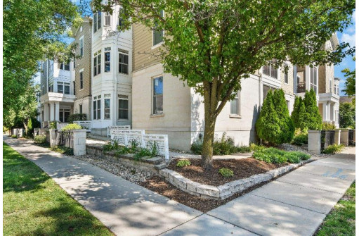 201 N Blair Street 206, Madison, WI 53703