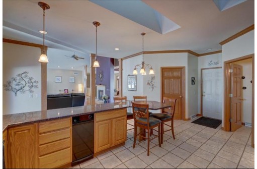 2570 Hupmobile Drive, Cottage Grove, WI 53527-9458