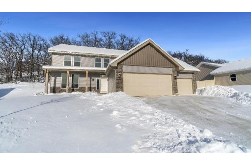 112 Valle Tell Drive, New Glarus, WI 53574