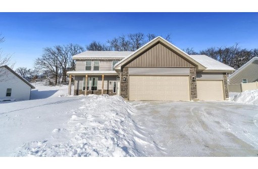 112 Valle Tell Drive, New Glarus, WI 53574
