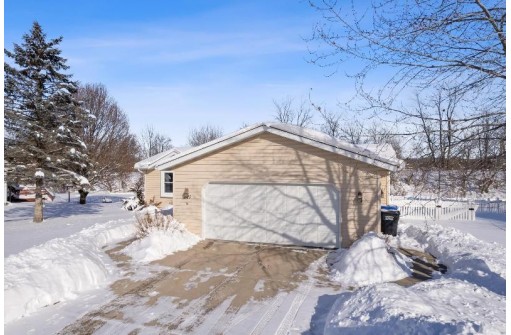 121 Joyce Drive, Lodi, WI 53555