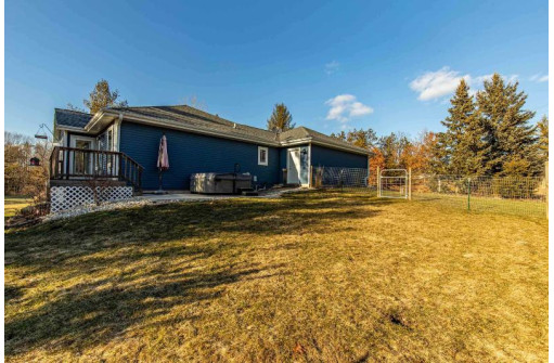 3163 County Road J, Verona, WI 53593-9085