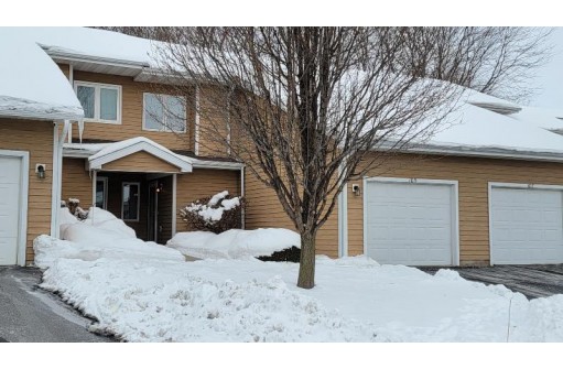 105 Creek Edge Court, Waunakee, WI 53597