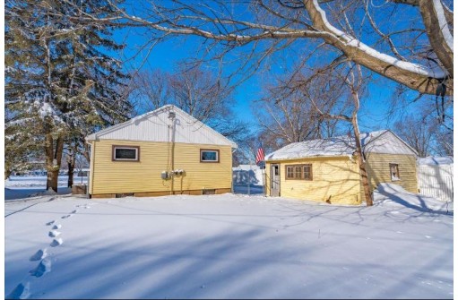 2203 Adel Street, Janesville, WI 53546