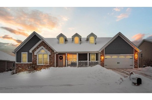 224 Wollet Drive, Fort Atkinson, WI 53538