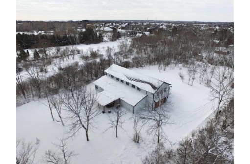 39 S Emmertsen Road, Racine, WI 53406