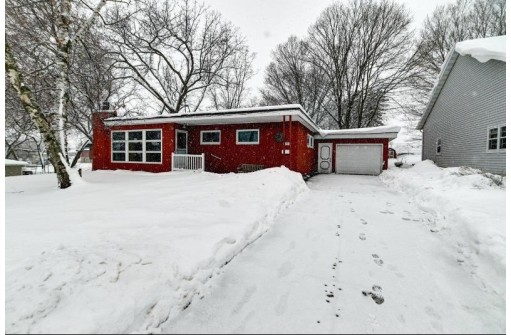 408 S 4th Street, Mount Horeb, WI 53572