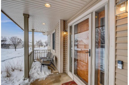 1212 Wenzel Way, Waunakee, WI 53597