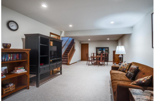 613 Malvern Hill Drive, Madison, WI 53718