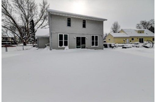 5688 Williamsburg Way, Fitchburg, WI 53711