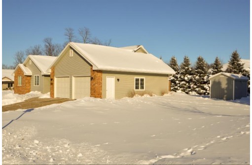 1235 Reddy Drive, Platteville, WI 53818