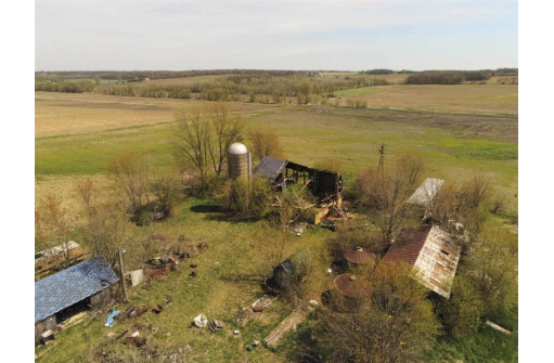 7126 S Bohnhoff Road, Brodhead, WI 53520