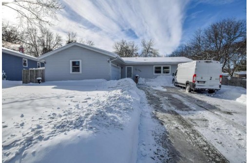 6829 Putnam Road, Madison, WI 53711