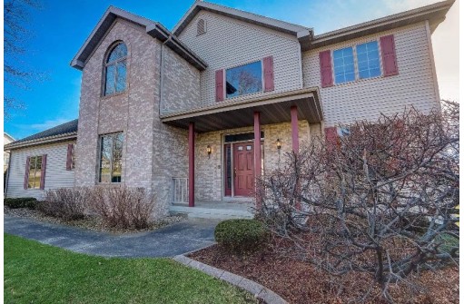 812 Lexington Drive, Waunakee, WI 53597