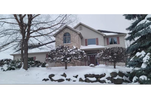 812 Lexington Drive, Waunakee, WI 53597