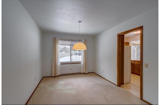 1102 Hathaway Drive, Madison, WI 53711