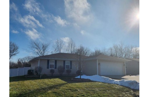 11402 N Erie Drive, Edgerton, WI 53534