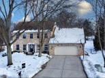 6105 Spring Pond Court McFarland, WI 53558