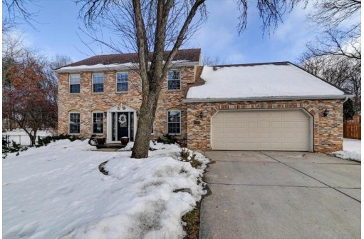 6105 Spring Pond Court, McFarland, WI 53558