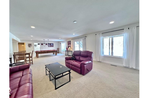 6402 Irving Drive, Sun Prairie, WI 53590