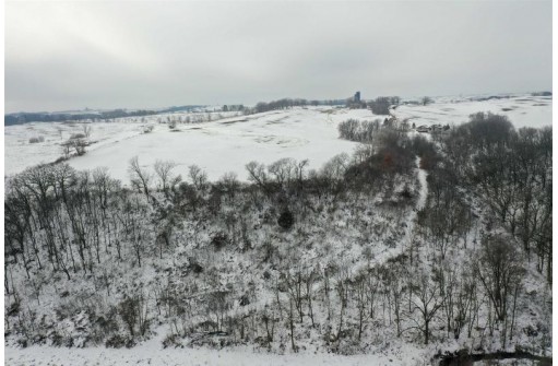 25 +/- ACRES Aavang Road, Blue Mounds, WI 53517