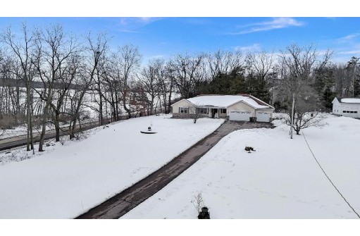 6341 Pheasant Lane, Verona, WI 53593