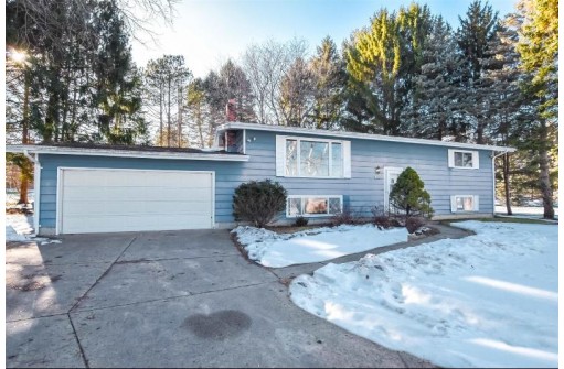 W3141 Bay Road, Green Lake, WI 54941