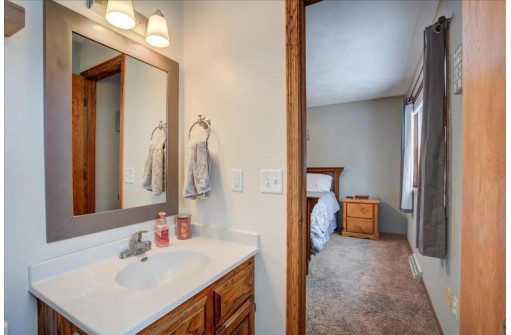 5 Lancaster Court, Madison, WI 53719