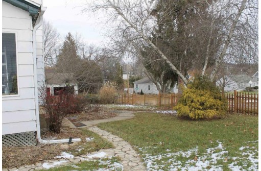 801 4th Street, New Glarus, WI 53574