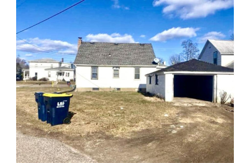 344 Maine Street, Mauston, WI 53948