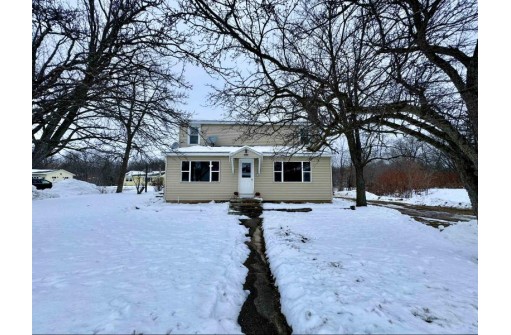 208 E 2nd Street, Westfield, WI 53964