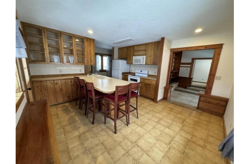 111 Old Darlington Road, Mineral Point, WI 53565